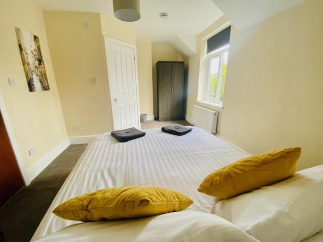 Cannock House ~ 4 Bedrooms All With Ensuite. Rugeley Zewnętrze zdjęcie