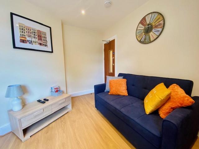 Cannock House ~ 4 Bedrooms All With Ensuite. Rugeley Zewnętrze zdjęcie