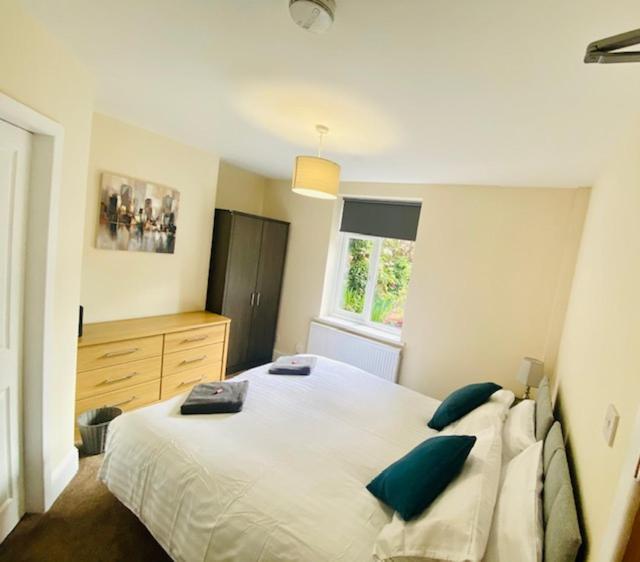 Cannock House ~ 4 Bedrooms All With Ensuite. Rugeley Zewnętrze zdjęcie